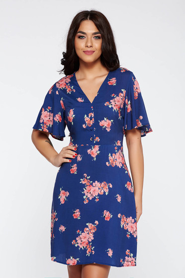 Rochie albastra de zi in clos din material vaporos si moale cu decolteu in v