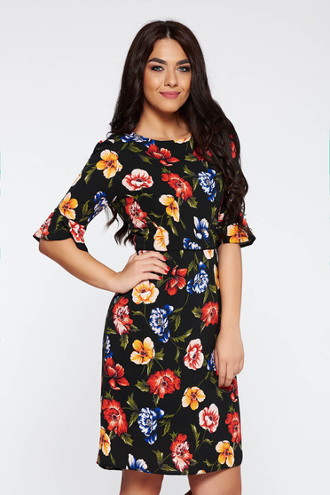 Rochie neagra eleganta in clos din material vaporos captusita pe interior cu imprimeuri florale
