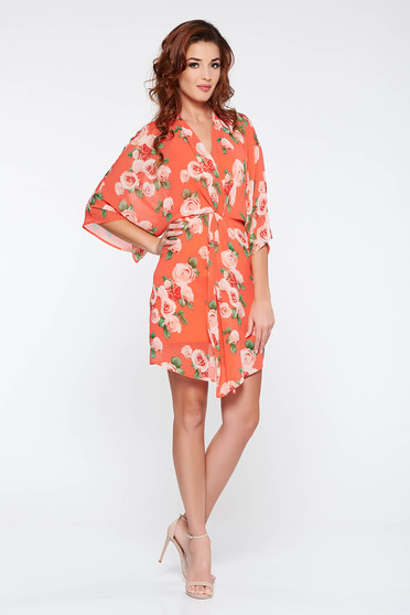Rochie PrettyGirl rosie eleganta din material vaporos si transparent captusita pe interior cu imprimeuri florale