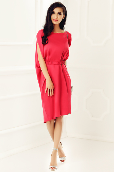 Rochie PrettyGirl rosie de party cu croi larg din material satinat accesorizata cu cordon