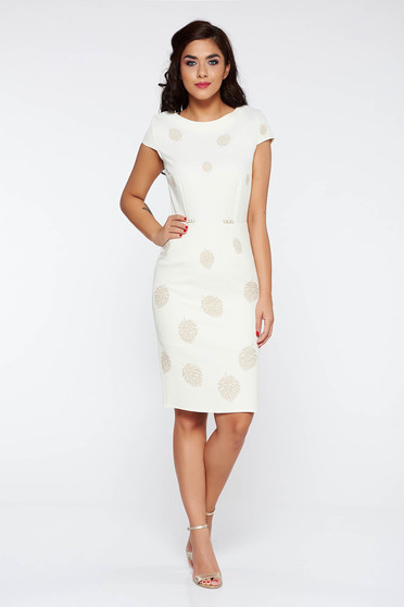 Rochie nude eleganta cu maneca scurta midi cu un croi mulat captusita pe interior