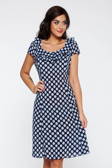 Rochie albastra-inchis de zi in clos din material usor elastic cu volanase