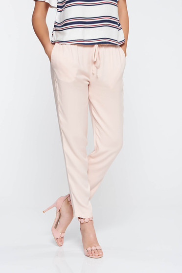 Pantaloni PrettyGirl casual rosa cu elastic in talie din material vaporos cu buzunare