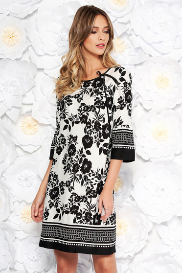 Rochie StarShinerS neagra de zi cu croi larg din bumbac subtire cu imprimeuri florale