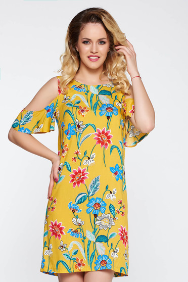 Rochie StarShinerS galbena casual cu croi larg din material vaporos cu umeri decupati