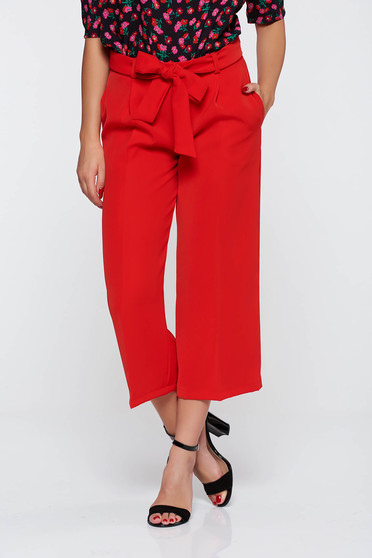 Pantaloni PrettyGirl rosii cu talie inalta cu un croi evazat accesorizati cu cordon