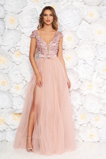 Rochie Artista lila de ocazie cu bust buretat din tul captusita pe interior cu aplicatii florale cu efect 3d