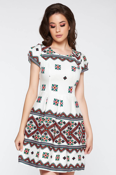 Rochie alba eleganta in clos din bumbac neelastic