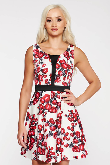 Rochie alba casual in clos material subtire cu imprimeuri florale