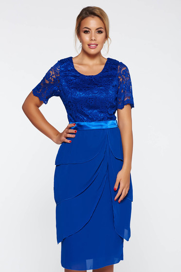 Rochie albastra de ocazie midi din dantela cu volanase