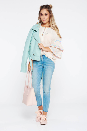Blugi albastri casual skinny din bumbac usor elastic cu talie medie si buzunare