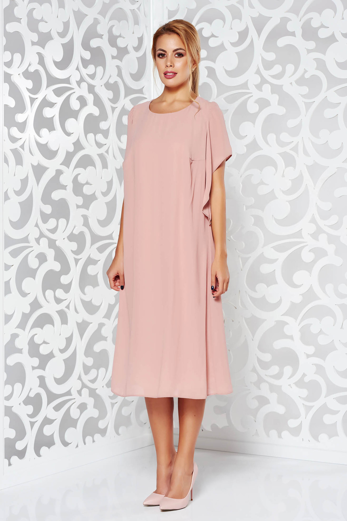 Rochie rosa eleganta cu croi larg din voal captusita pe interior cu maneci largi