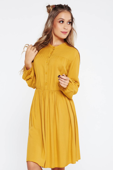 Rochie SunShine mustarie casual in clos din material vaporos cu elastic in talie