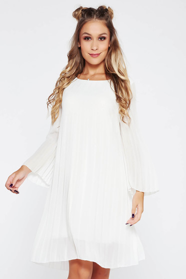 Rochie SunShine alba de zi cu croi larg plisata din voal captusita pe interior cu maneca 3/4