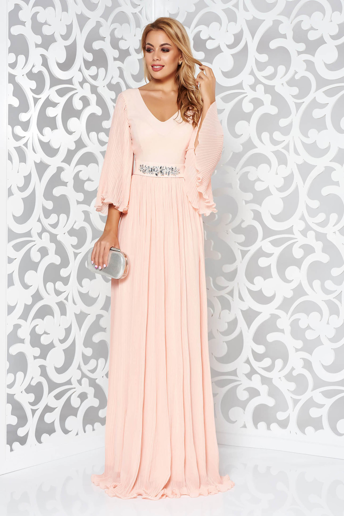 Rochie StarShinerS piersica de ocazie din voal captusita pe interior accesorizata cu cordon accesorizata cu pietre stras