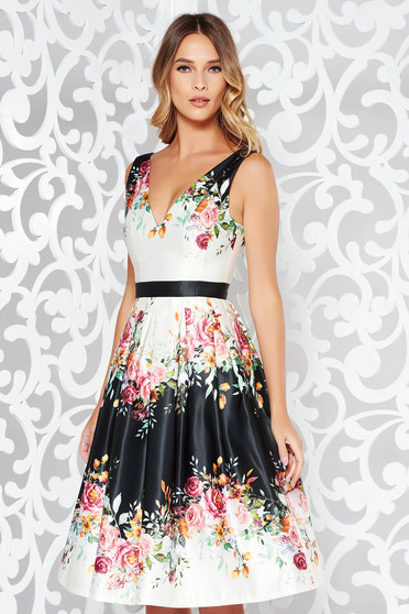 Rochie alba de ocazie in clos din material satinat captusita pe interior cu decolteu in v