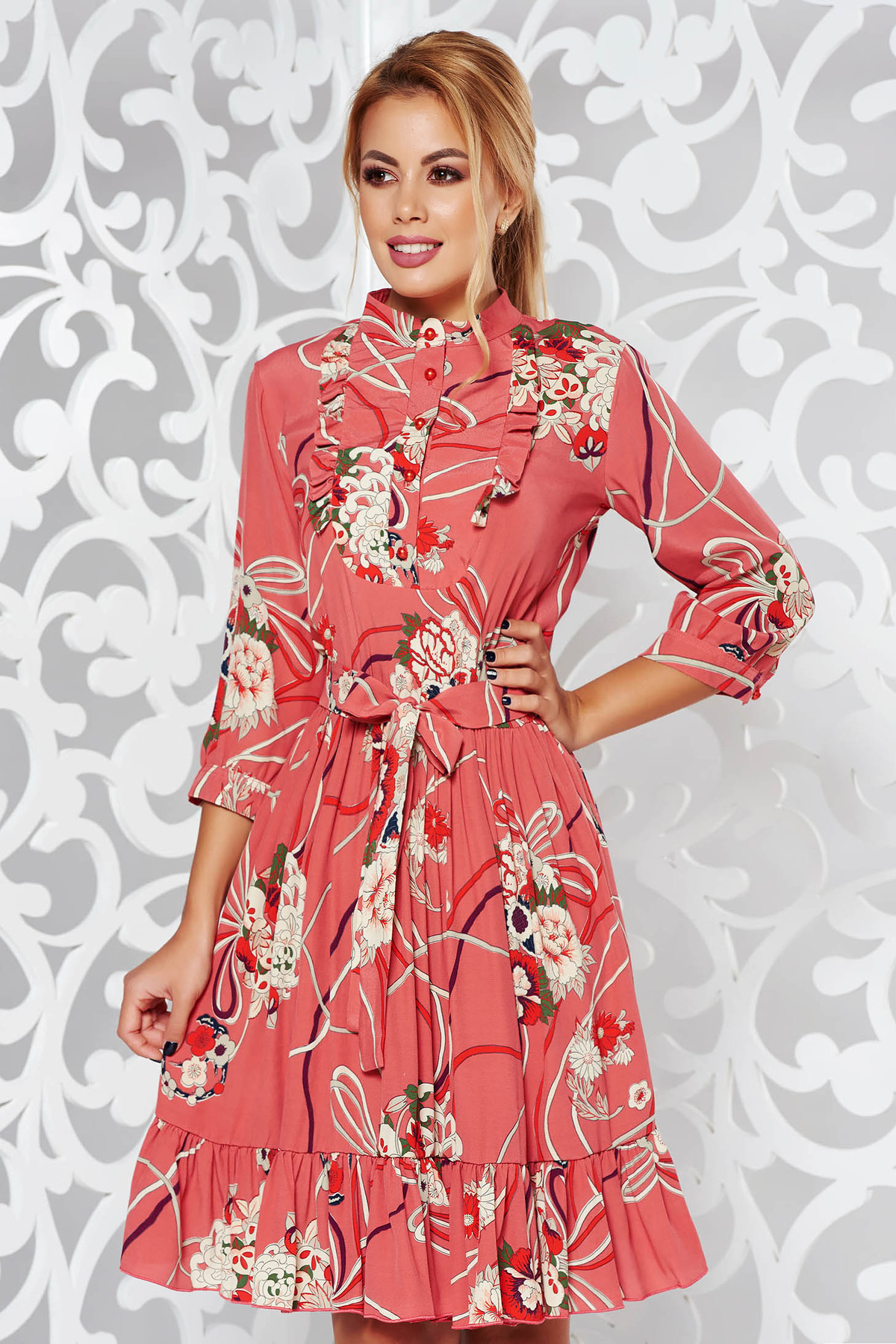 Rochie PrettyGirl rosa de zi in clos cu maneca 3/4 din material vaporos cu imprimeuri florale