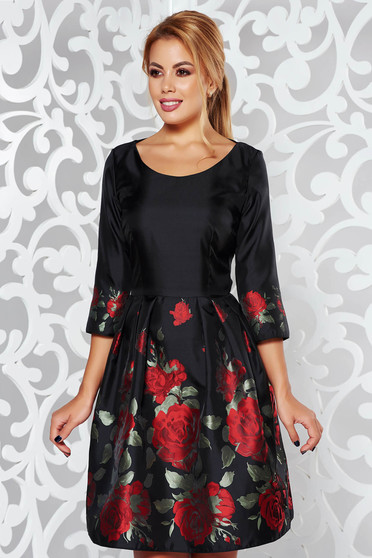 Rochie PrettyGirl neagra de ocazie in clos din material lucios cu imprimeuri florale