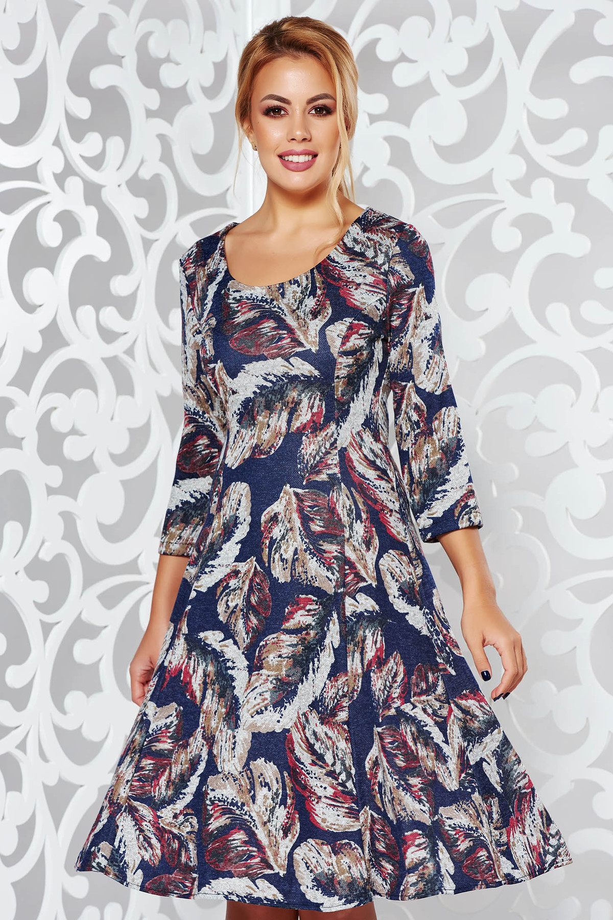 Rochie albastra-inchis de zi midi in clos din material moale cu maneca 3/4