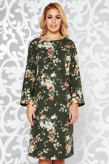 Rochie verde-inchis eleganta cu croi larg din material usor elastic accesorizata cu lantisor