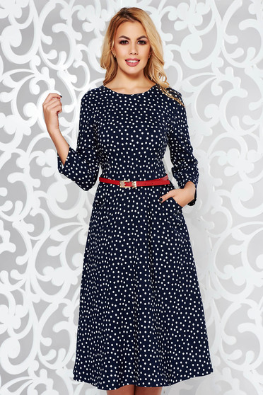 Rochie albastra-inchis office in clos din material usor elastic cu accesoriu tip curea si cu buzunare
