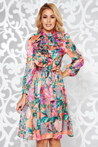 Rochie PrettyGirl piersica de zi in clos din material satinat cu elastic in talie accesorizata cu cordon