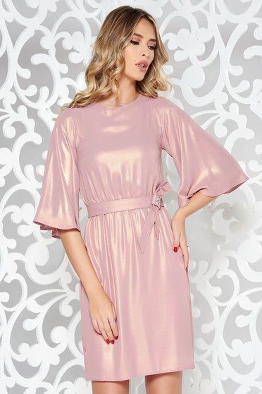 Rochie StarShinerS rosa de ocazie in clos din material subtire captusita pe interior cu elastic in talie