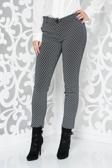 Pantaloni PrettyGirl negri office conici din material elastic cu talie medie si buzunare