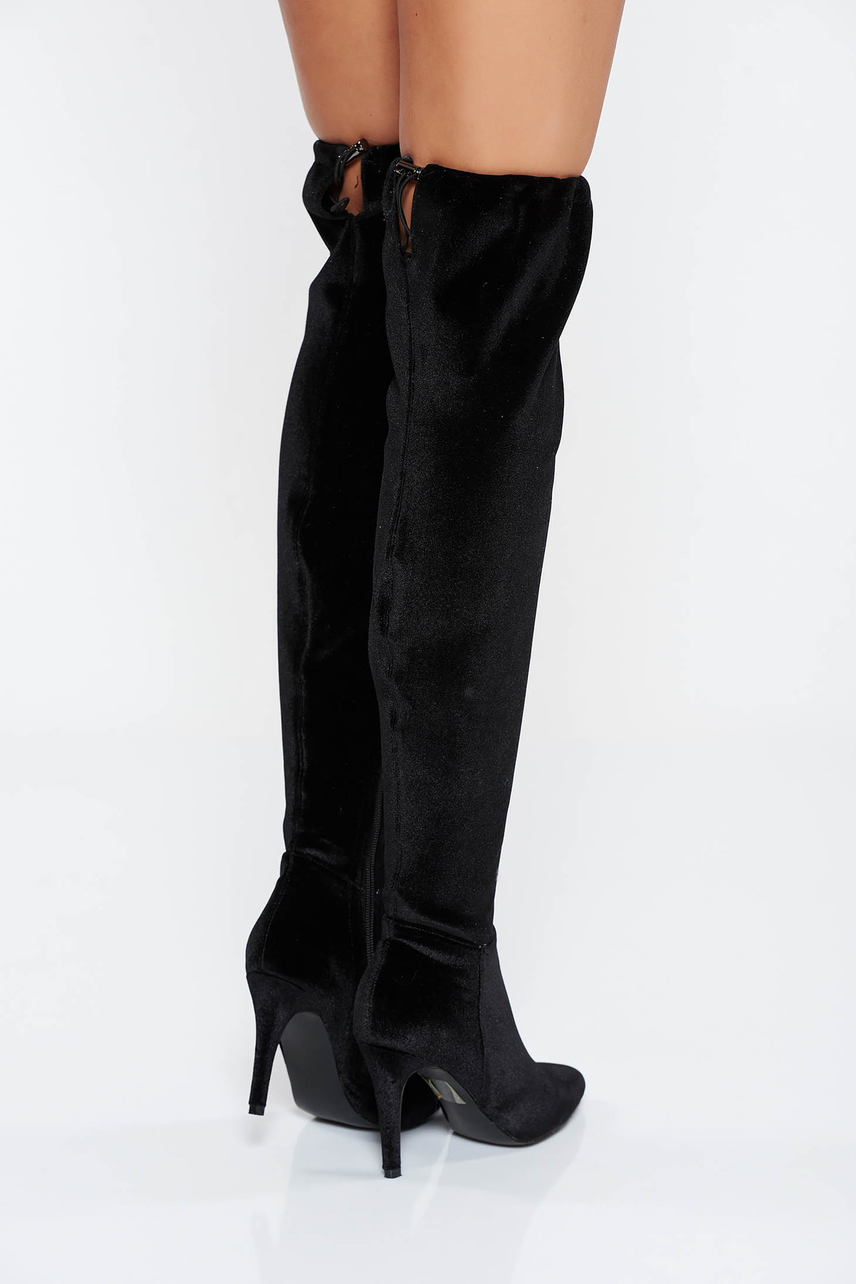 Cizme dama negre din material catifelat cu varful usor ascutit