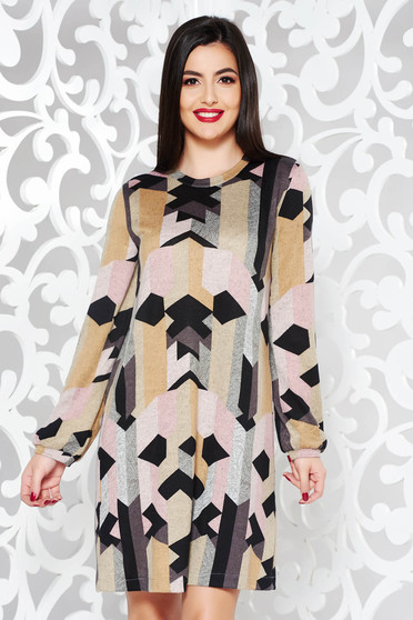 Rochie mustarie StarShinerS de zi cu croi larg din material tricotat