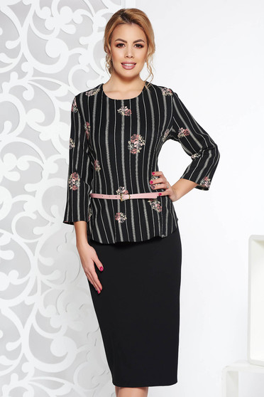 Rochie neagra eleganta tip creion cu peplum din stofa usor elastica cu accesoriu tip curea