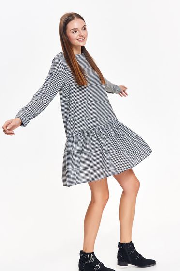 Rochie Top Secret neagra de zi cu croi larg din bumbac in carouri cu volanase la baza rochiei