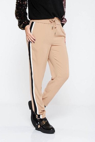 Pantaloni crem casual cu talie medie cu elastic in talie material subtire