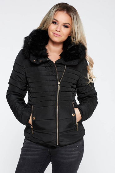 Geaca neagra casual din fas imblanita cu guler din blana