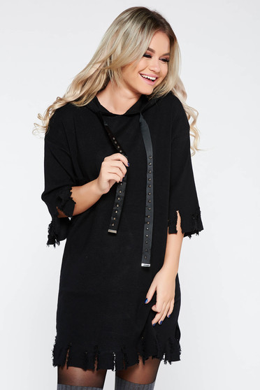 Rochie SunShine neagra casual cu croi larg din material tricotat cu rupturi cu gluga nedetasabila