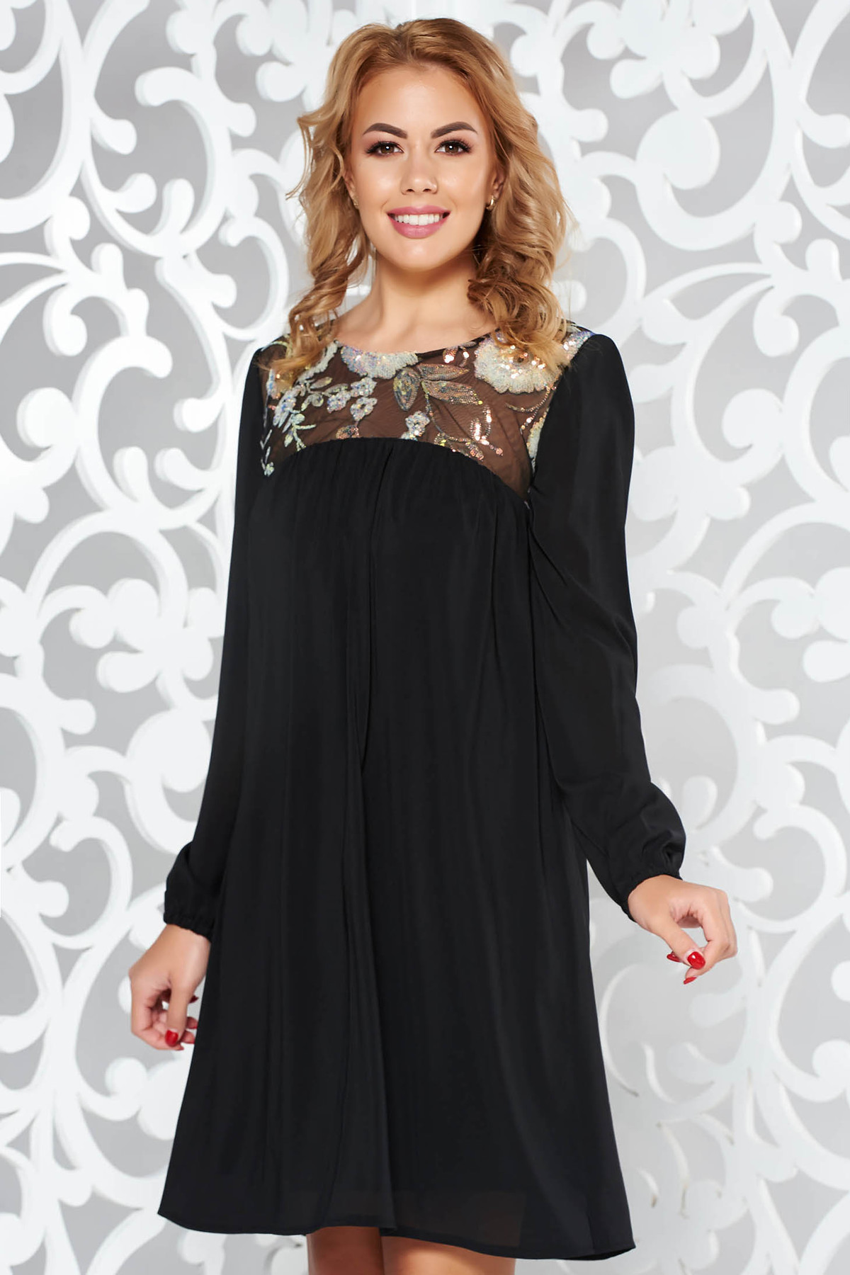 Rochie StarShinerS neagra de ocazie cu croi larg din voal captusita pe interior cu broderie din paiete