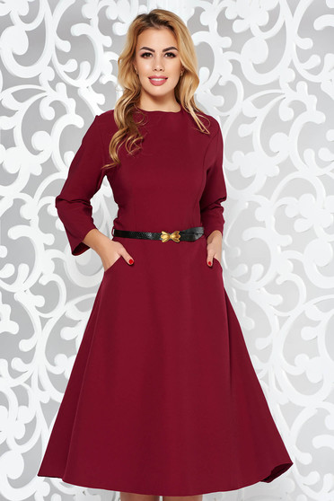 Rochie visinie office in clos din bumbac usor elastic cu buzunare si accesoriu tip curea