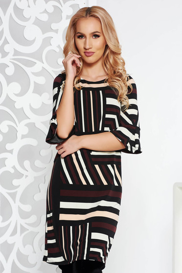 Rochie StarShinerS neagra de zi cu un croi mulat din material elastic captusita pe interior cu volanase la maneca
