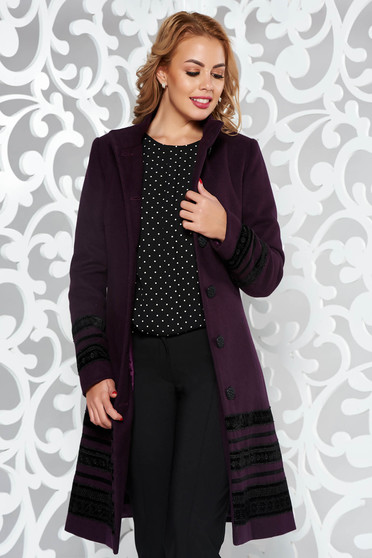 Palton LaDonna mov elegant cu un croi cambrat din stofa captusit pe interior cu aplicatii de catifea si cu buzunare