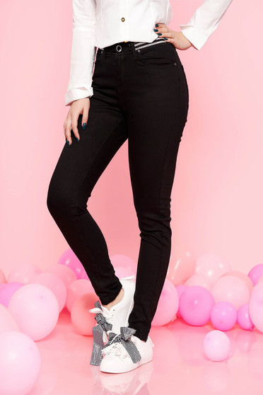 Pantaloni Top Secret negri casual cu talie inalta cu un croi mulat din bumbac usor elastic cu elastic in talie