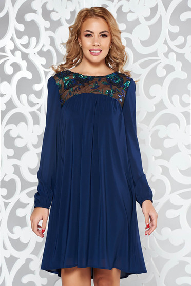 Rochie StarShinerS albastra de ocazie cu croi larg din voal captusita pe interior cu broderie din paiete
