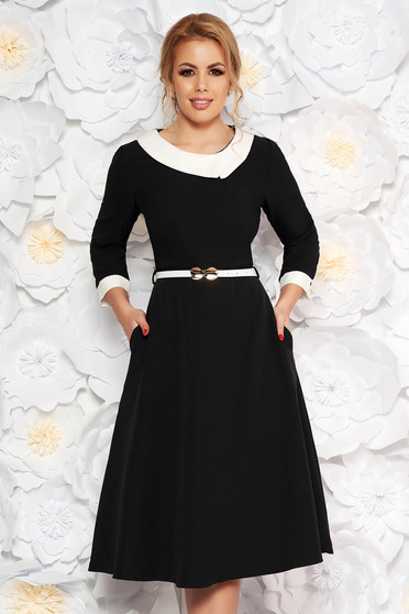 Rochie neagra eleganta in clos din stofa subtire usor elastica cu accesoriu tip curea