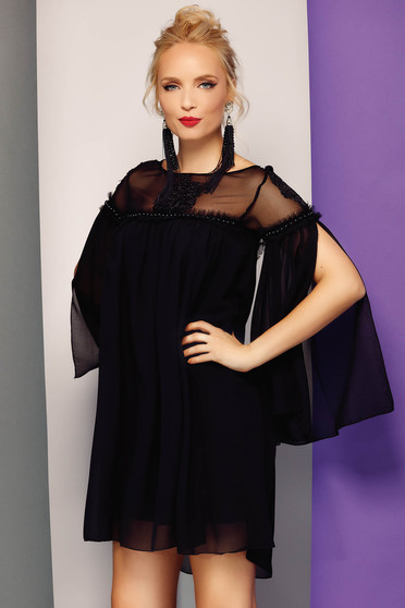 Rochie Fofy neagra de ocazie cu croi larg din voal captusita pe interior cu aplicatii