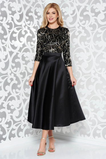 Rochie neagra de ocazie in clos din material satinat captusita pe interior cu aplicatii cu paiete
