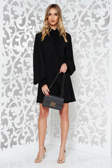 Rochie Ana Radu neagra de lux cu guler tip esarfa din voal cu elastic in talie si maneci lungi