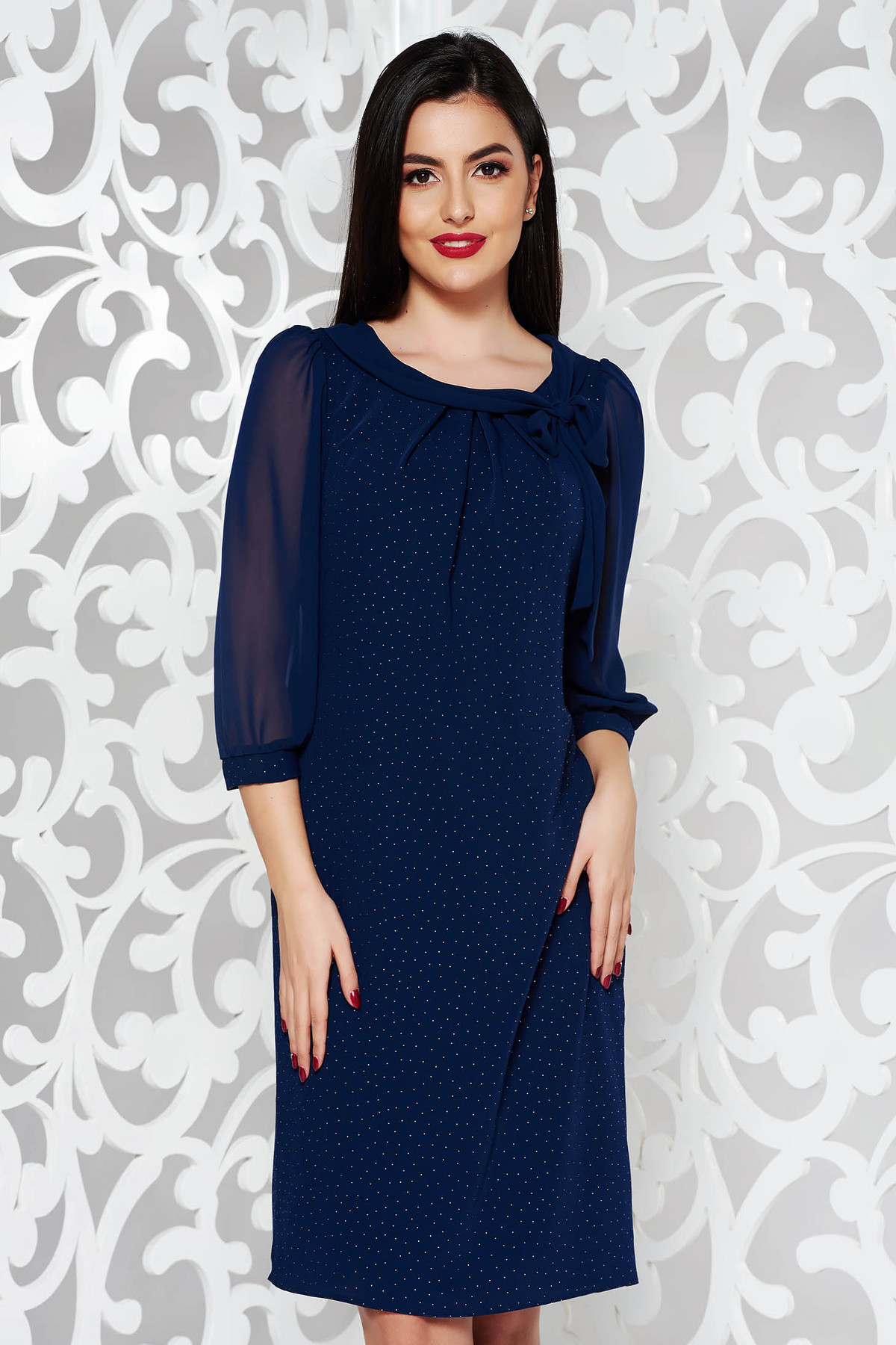 Rochie albastra-inchis eleganta cu croi larg din voal captusita pe interior cu aplicatii stralucitoare