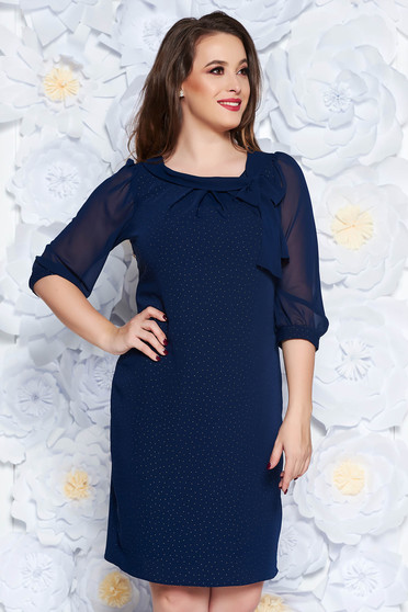 Rochie albastra-inchis cu un croi drept eleganta din voal captusita pe interior cu aplicatii stralucitoare