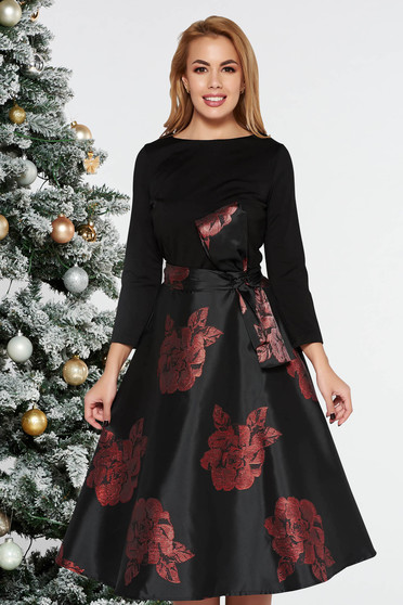Rochie Artista visinie de ocazie midi in clos captusita pe interior accesorizata cu o fundita