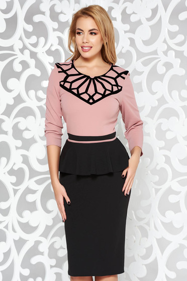 Rochie rosa eleganta midi tip creion din material usor elastic cu peplum