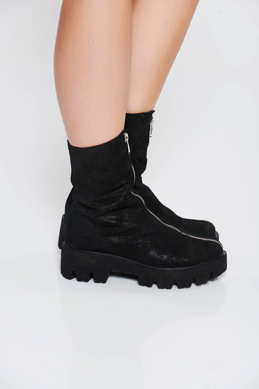 Ghete negru casual din piele naturala se inchide cu fermoar